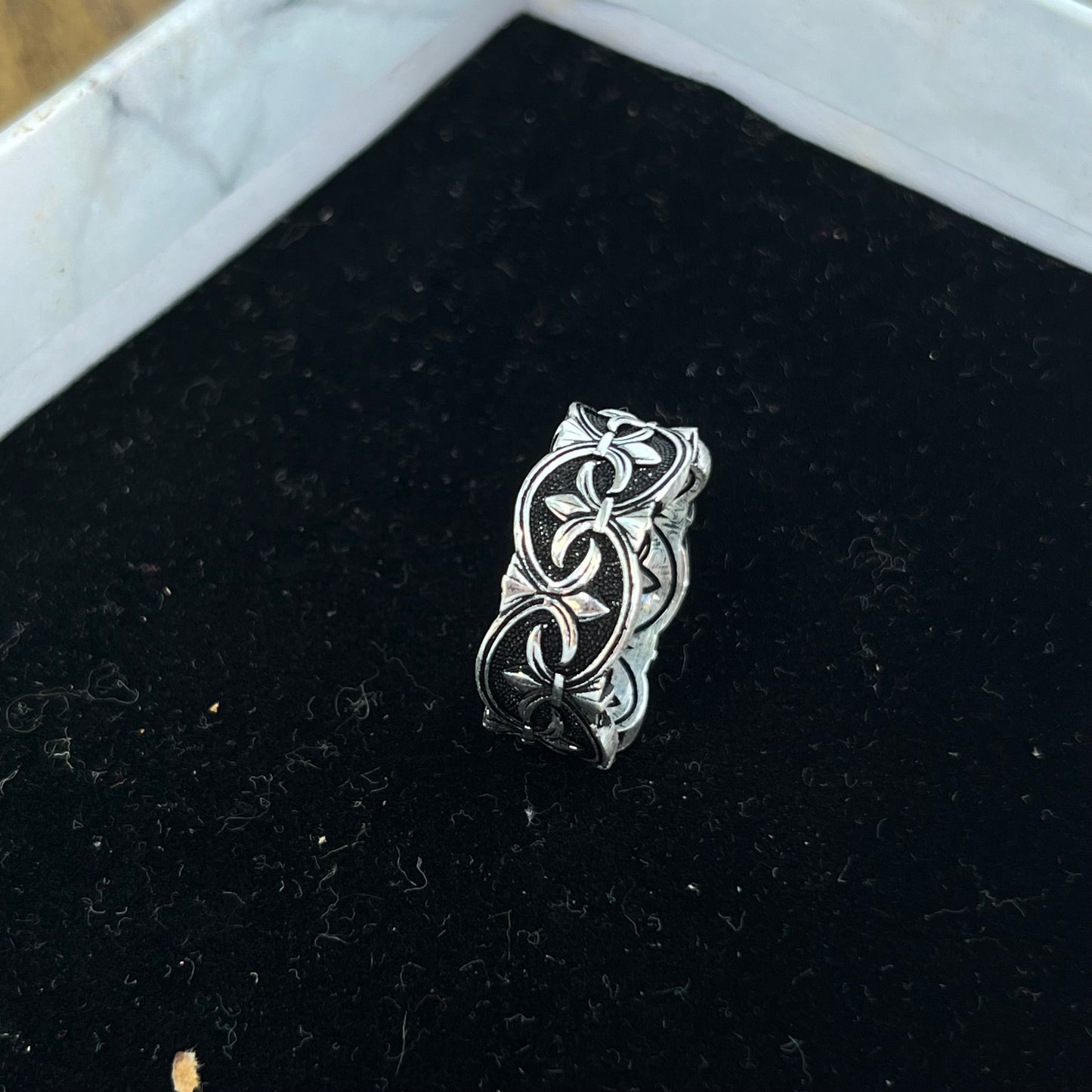 OBSADIAN OXIDISED RING