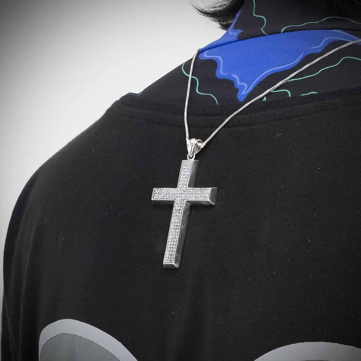 FROSTED ETERNITY CROSS PENDANT