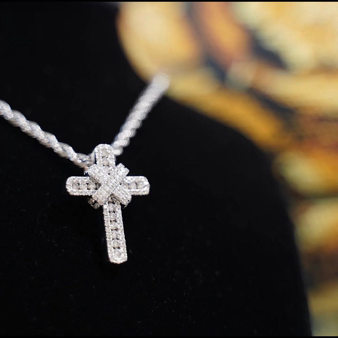 Double cross pendant-